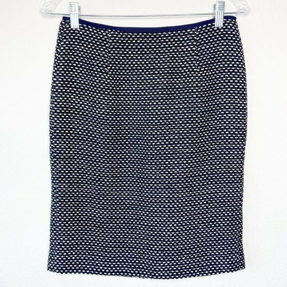 Tory Burch Dresses & Skirts - Tory Burch Tweed Gold Metallic Pencil Skirt